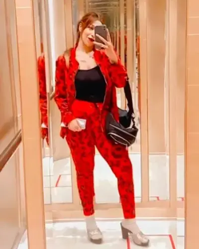 Call Girls Chimur Cash On Delivery